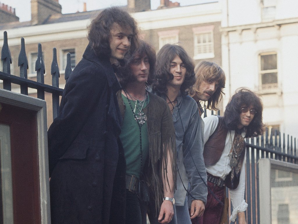 Lirik dan Terjemahan Lagu Soldier Fortune - Deep Purple | Tagar