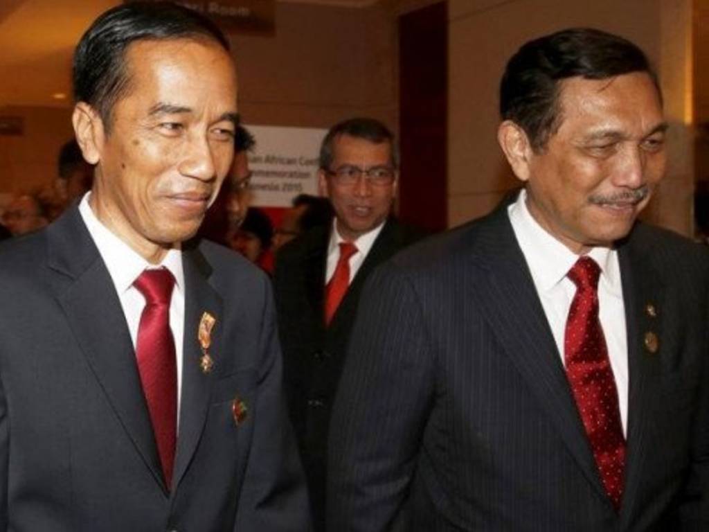 Jokowi dan Luhut Binsar Pandjaitan