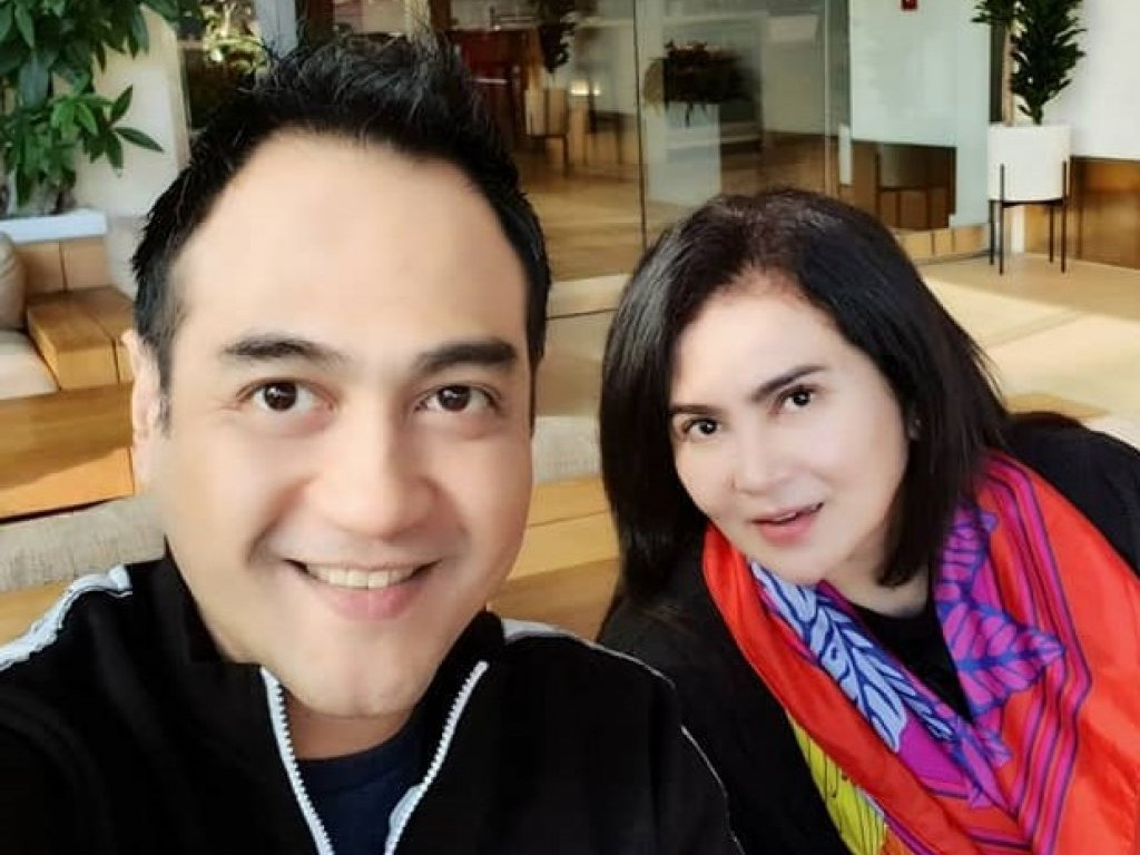 Ferry Irawan dan istri