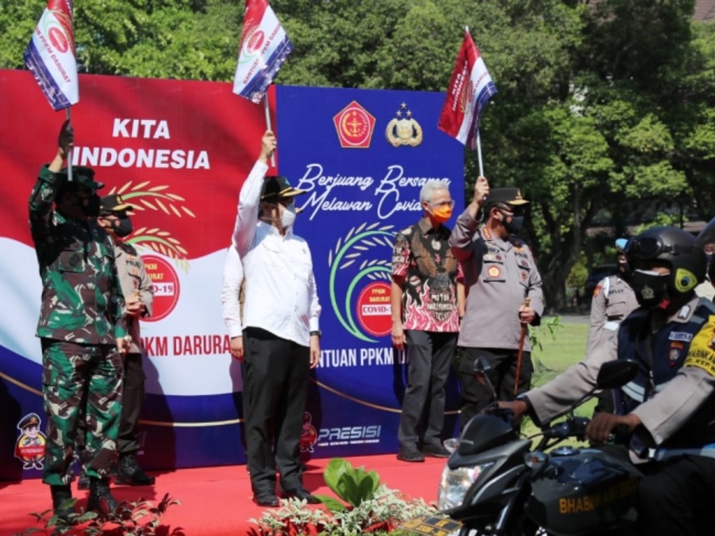 Bansos TNI Polri di Solo