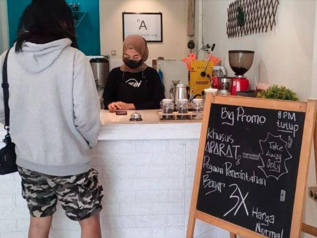 Kafe Naikkan Harga