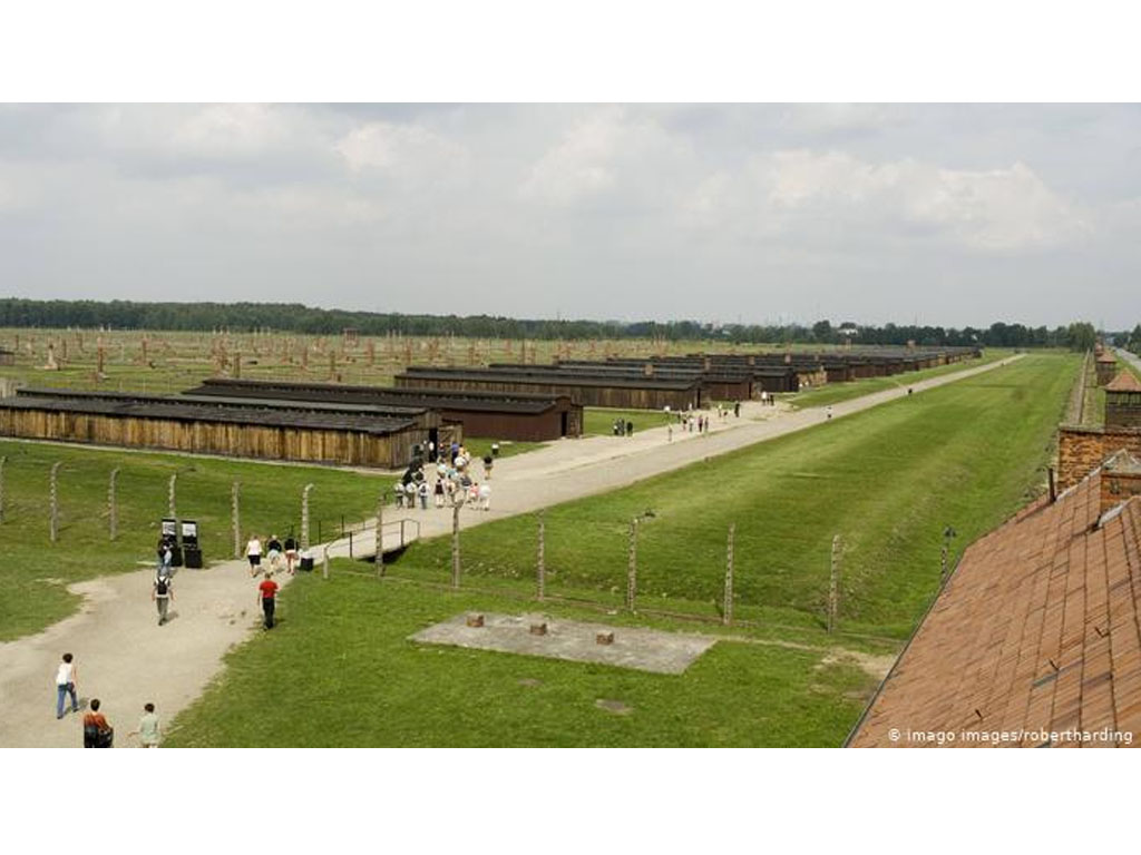 Auschwitz-Birkenau karakter serius yang terancam