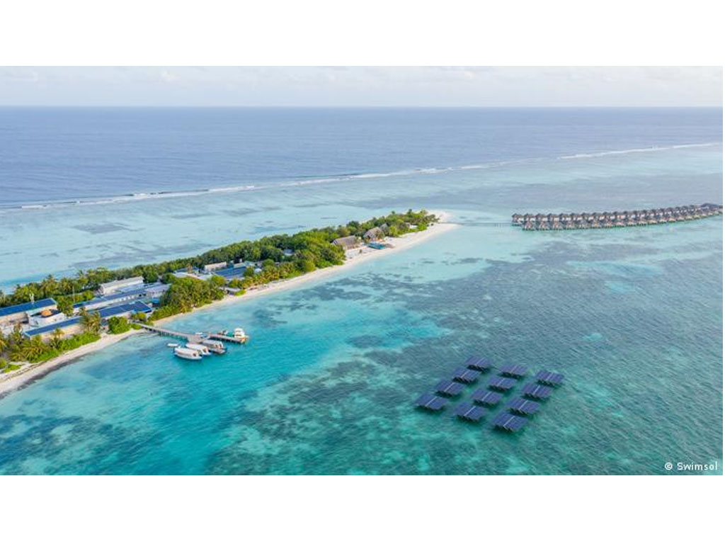 Memasok energi pulau dengan panel surya di laut