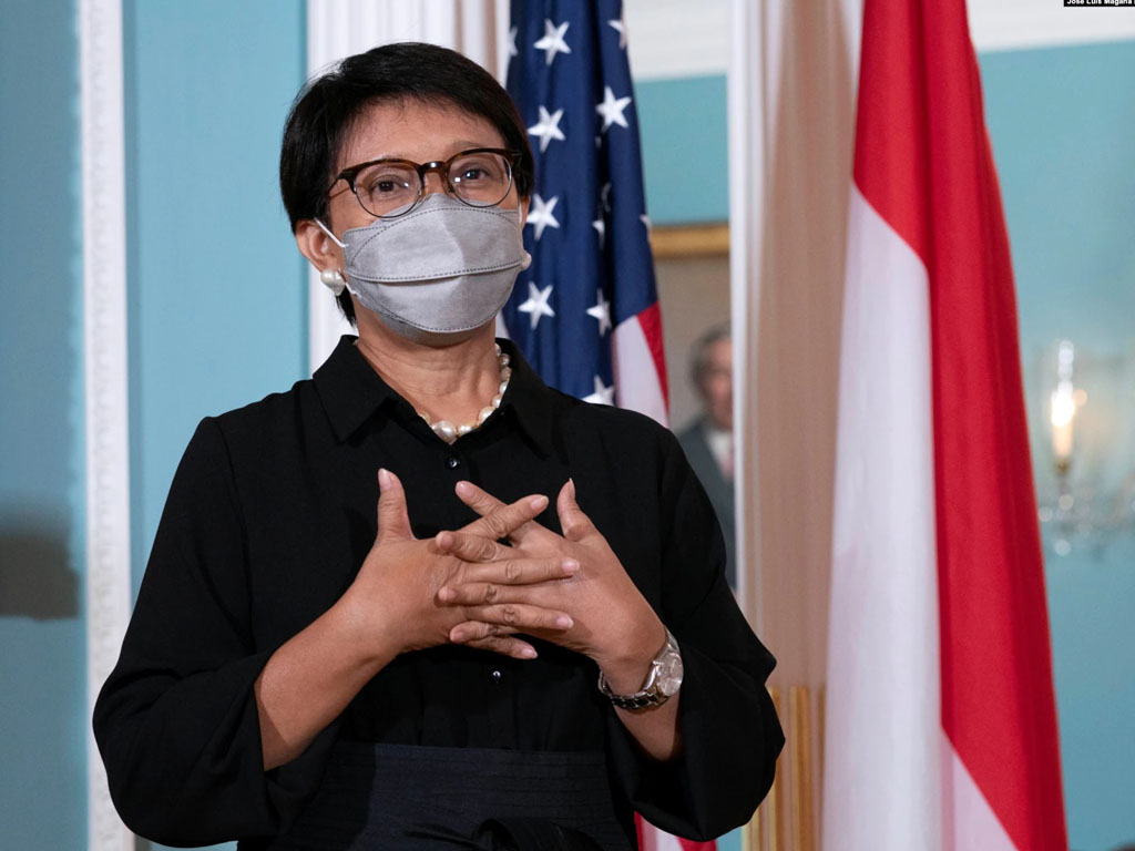 menlu retno dengan media di washington