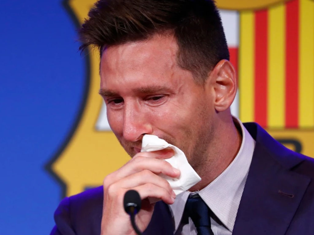 messi menangis saat konpres