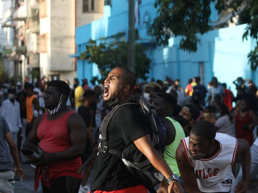 protes warga kuba