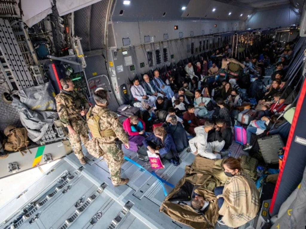 pengungsi afghanistan tiba di Uzbekistan