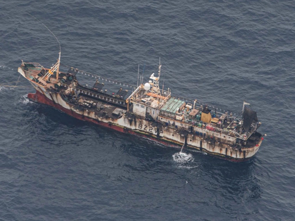 kapal nelayan china di Kepulauan Galapagos