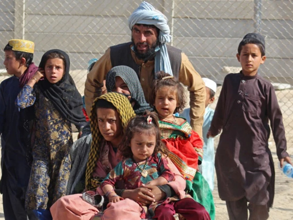 Warga Afghanistan mengungsi ke Pakistan