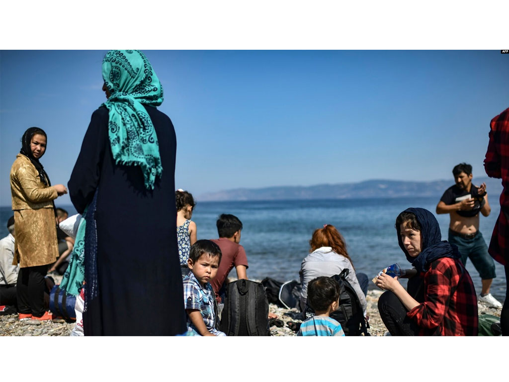 Pengungsi Afghanistan tiba di Kepulauan Lesbos Yunani