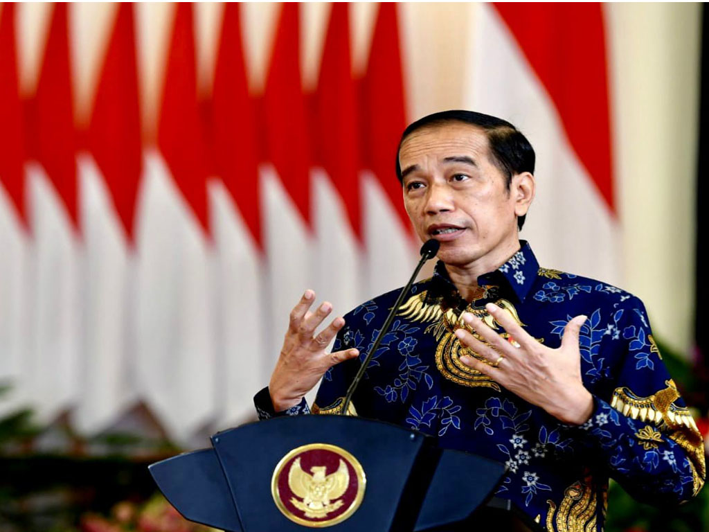 jokowi berikan sambutan serasehan ekonom