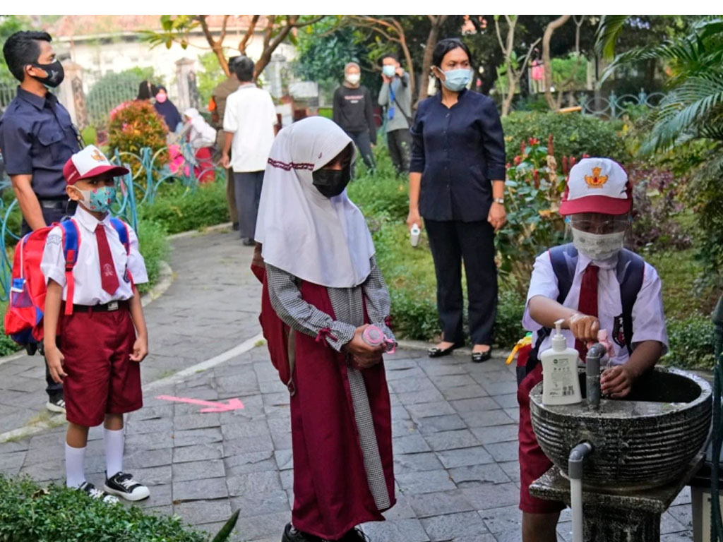 siswa SD di jakarta pada ptm