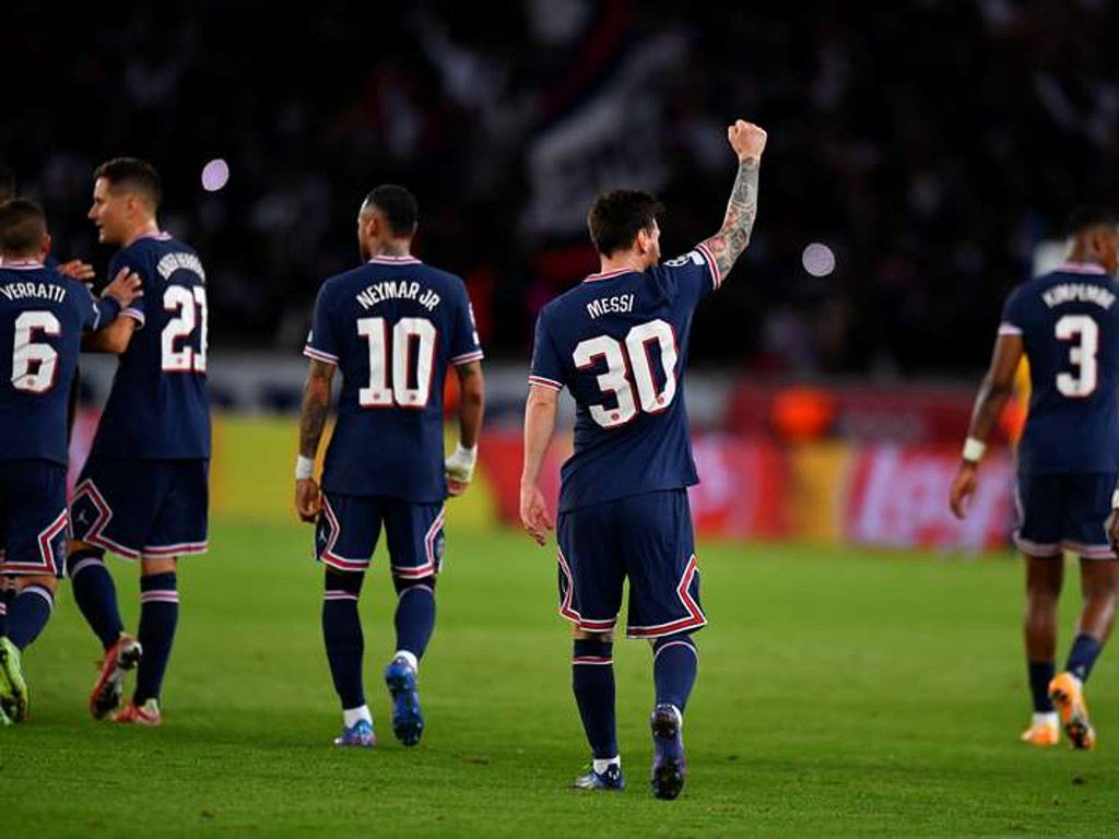 Messi merayakan gol perdananya bersama PSG