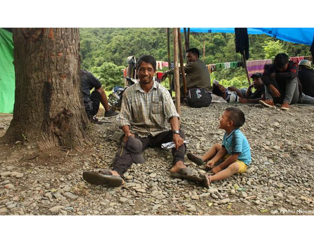 Seorang ayah dan anak