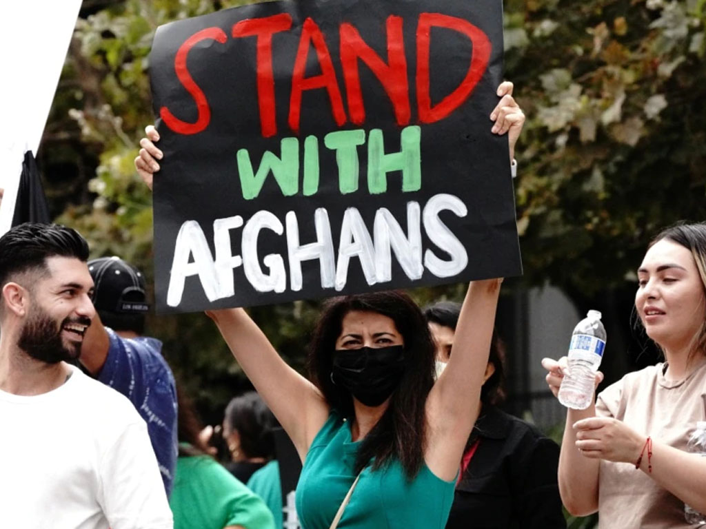 warga afghan demo di amerika