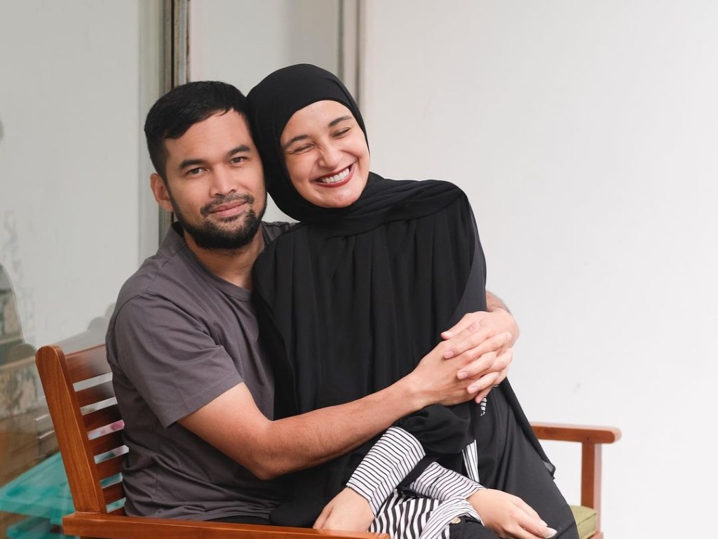 Teuku Wisnu dan Shireen Sungkar