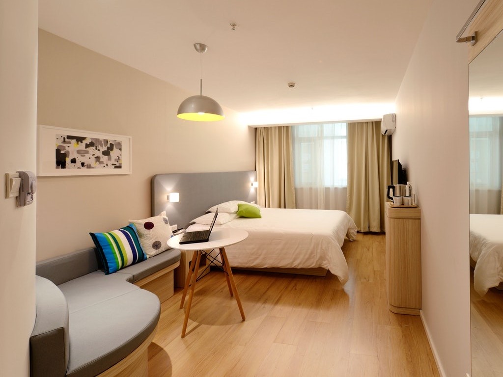 Ilustrasi Kamar Hotel