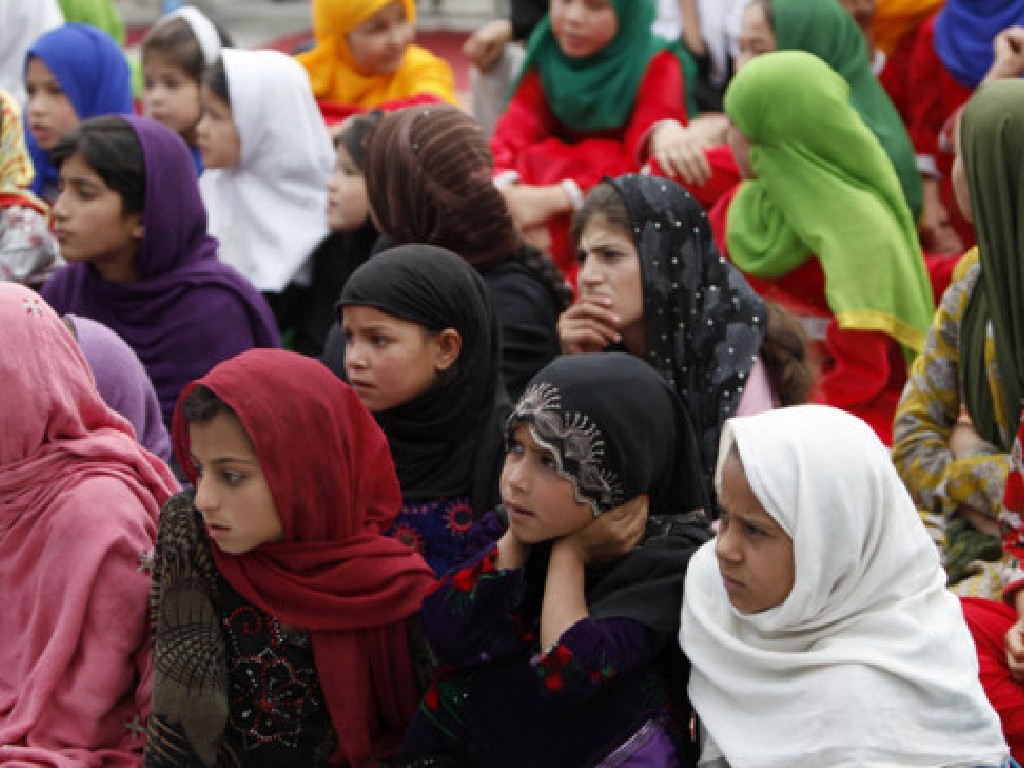Anak-anak perempuan di Afghanistan