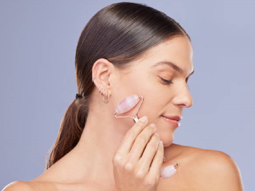 Pemakaian face roller