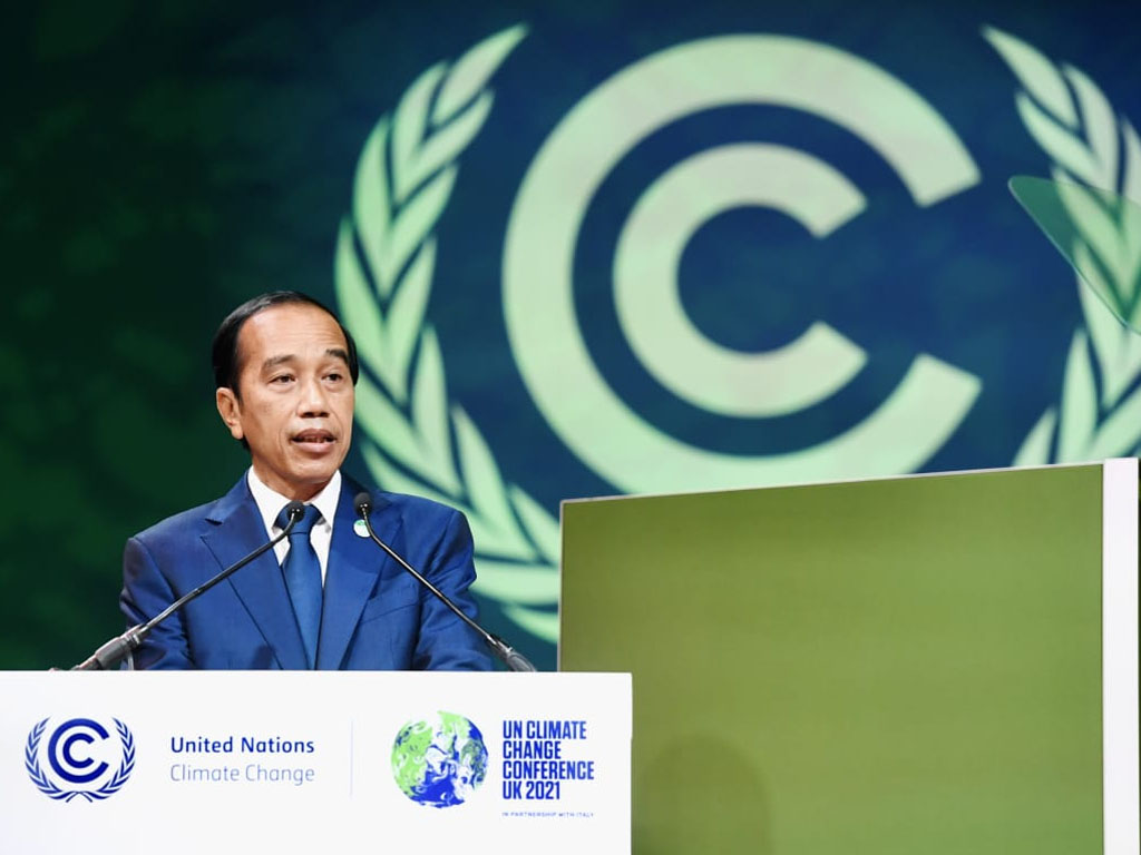 jokowi di pertemuan hutan glasgow