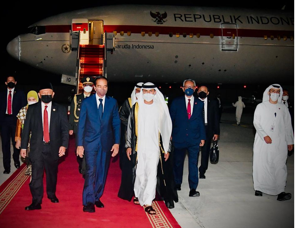 jokowi tiba di abu dhabi