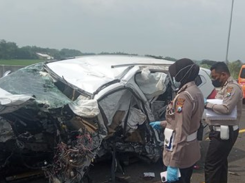 Kecelakaan tunggal di Tol Nganjuk