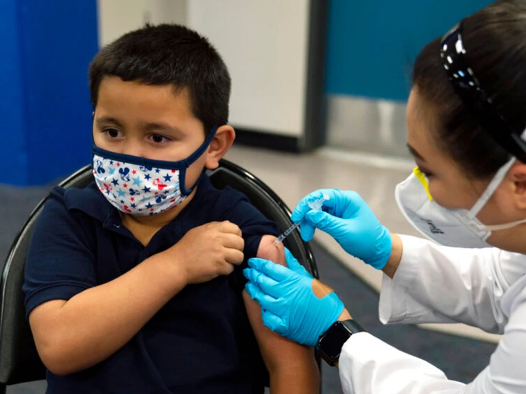 Eric Aviles 6 tahun vaksinasi corona di amerika