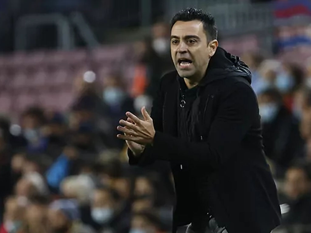 pelatih barca xavi