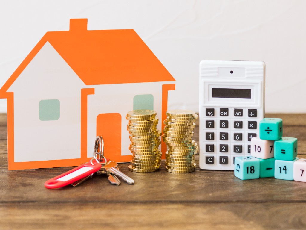 Emas vs Properti