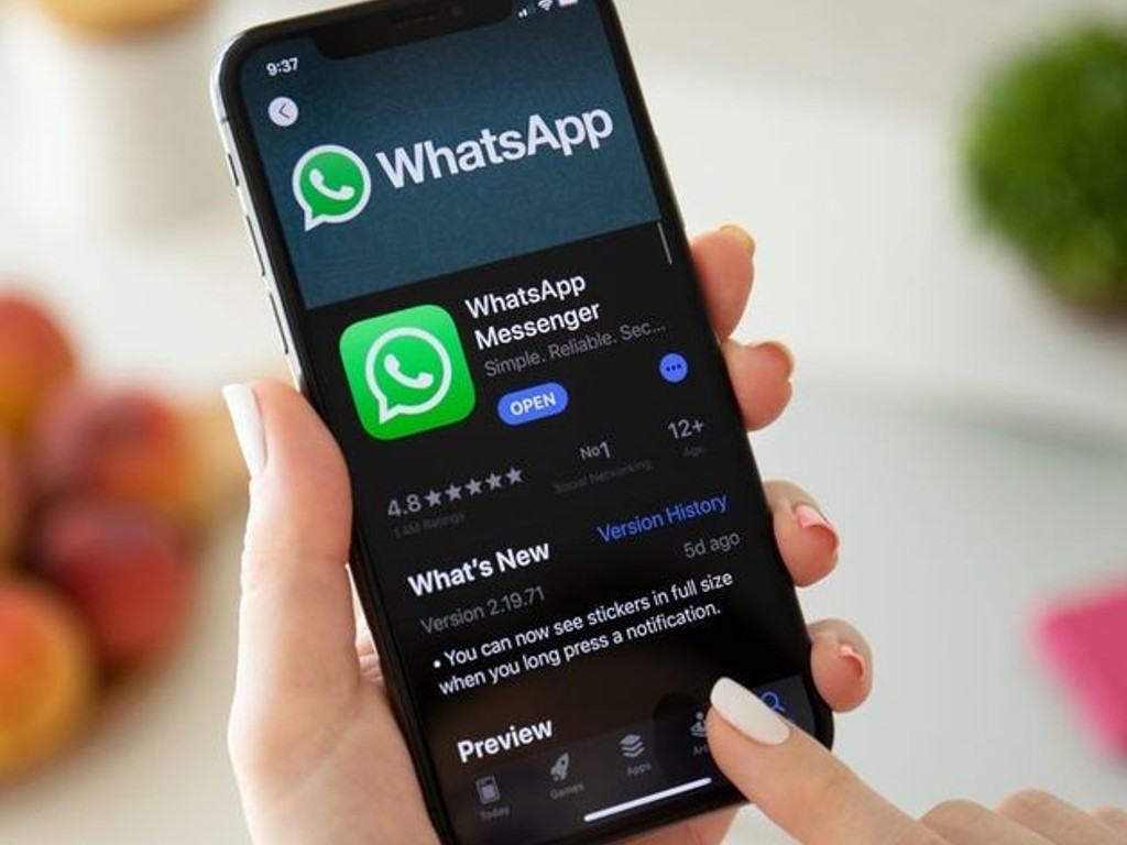 Cara Download Sertifikat Vaksin Lewat WhatsApp