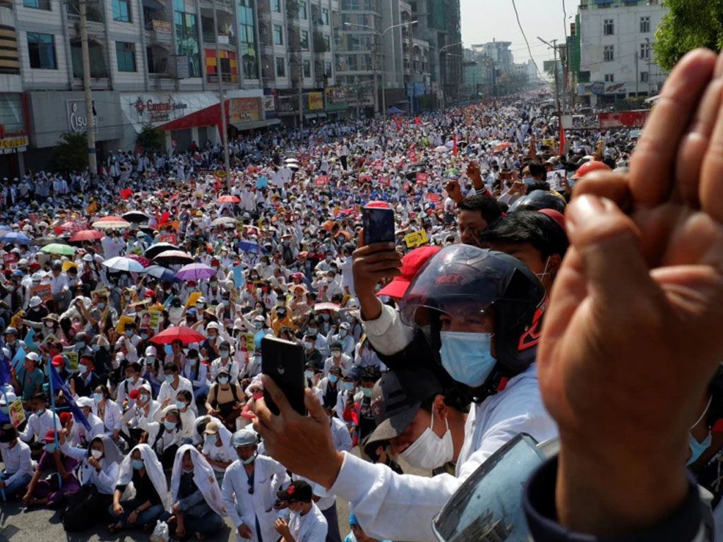 demo antikudedat di myanmar