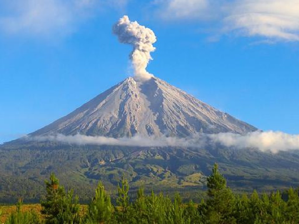 Gunung Semeru
