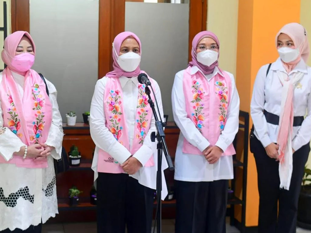 ibu iriana dan ibu wury