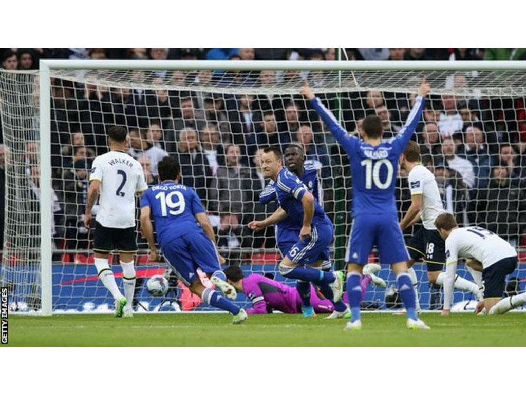 chelsea kalahkan tottenham 2015