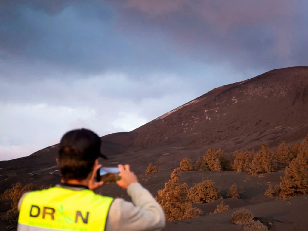 ambil foto gunung berapi