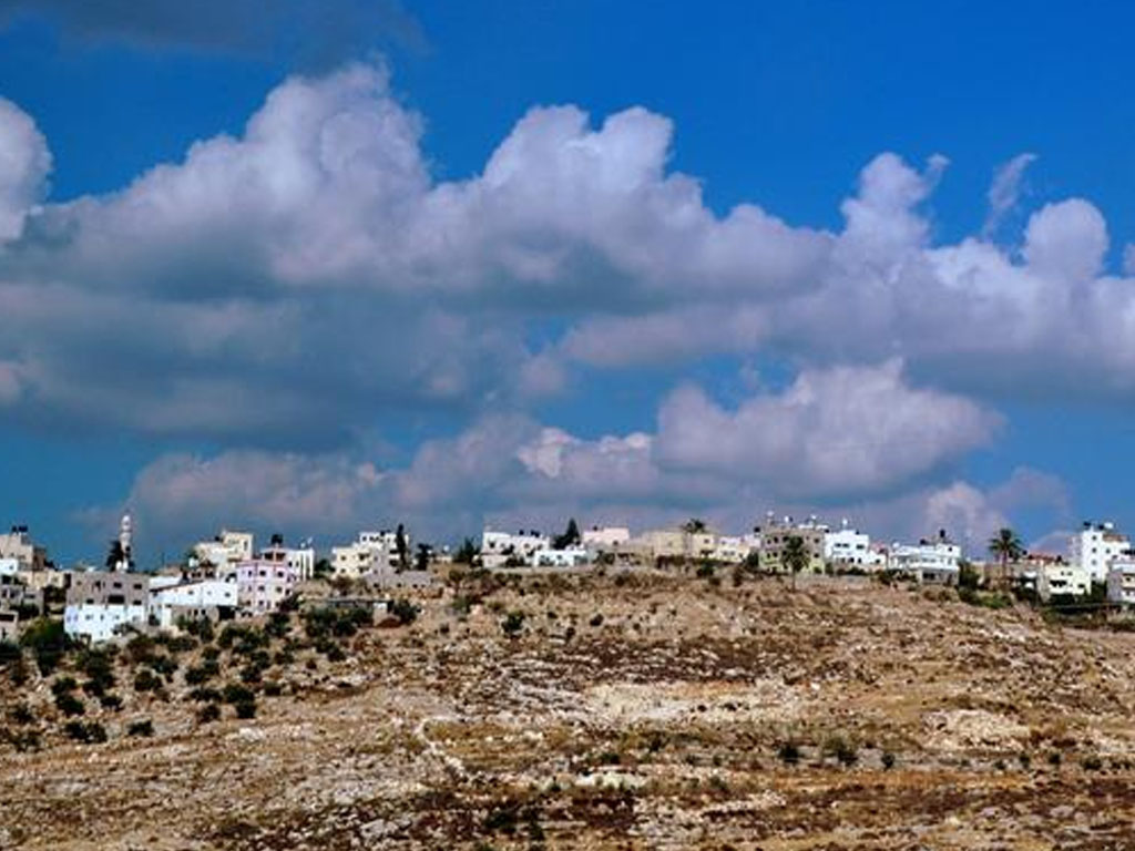 Pemukiman ilegal Yahudi di Dataran Tinggi Golan