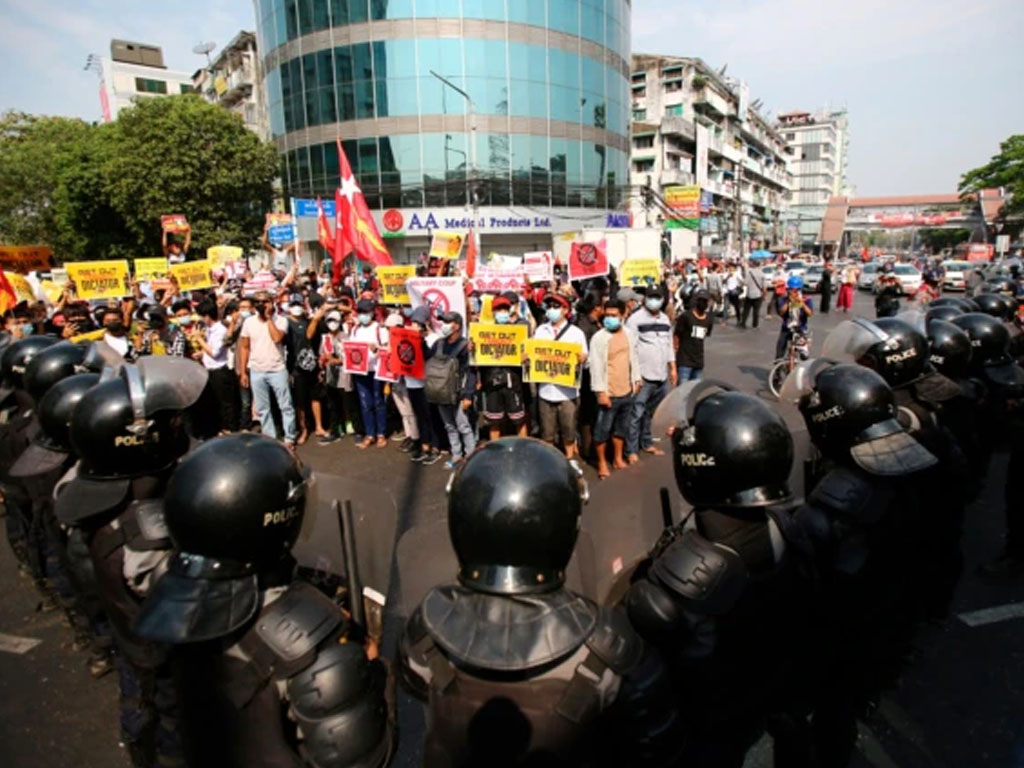 unjuk rasa anti kudeta myanmar