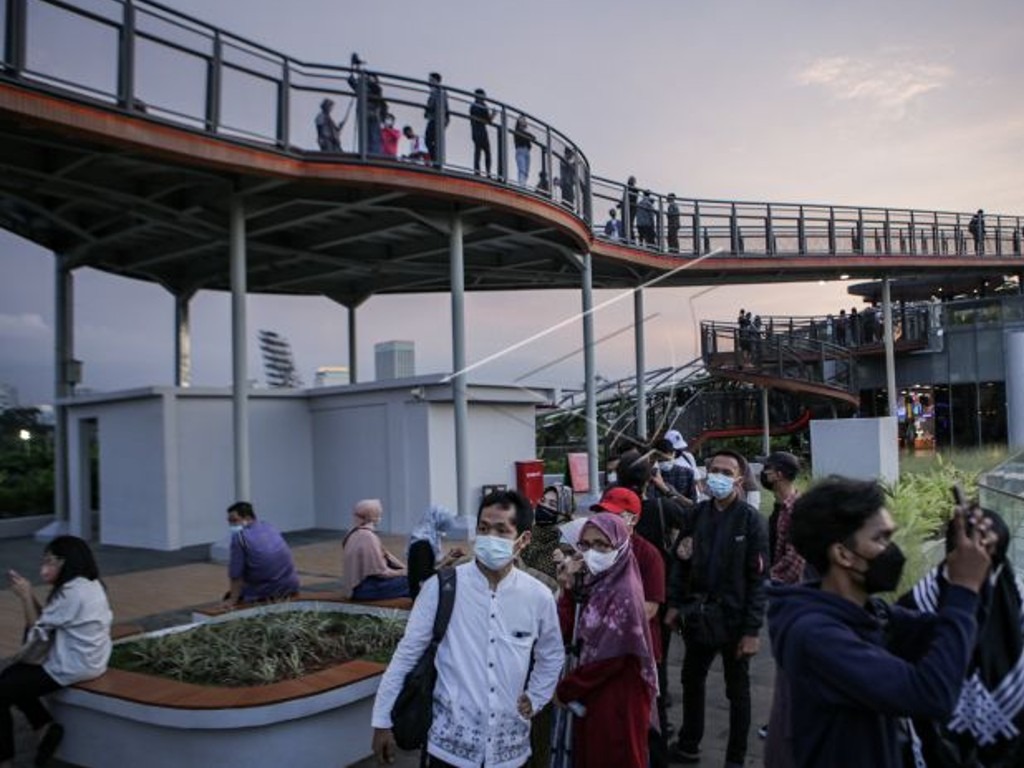 Skywalk Senayan Park