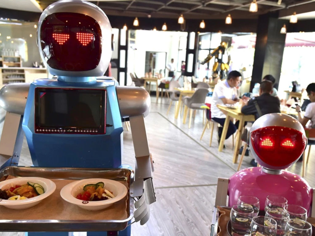 robot pelayan restoran