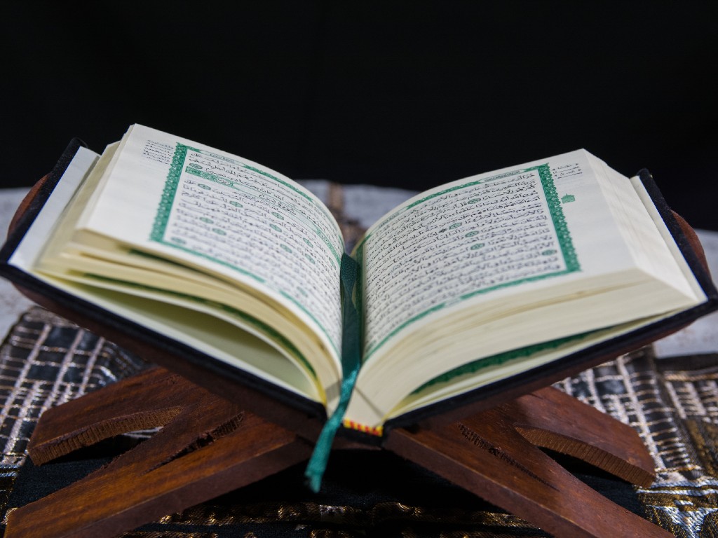 Berdoa Sebelum dan Sesudah Membaca Al Quran