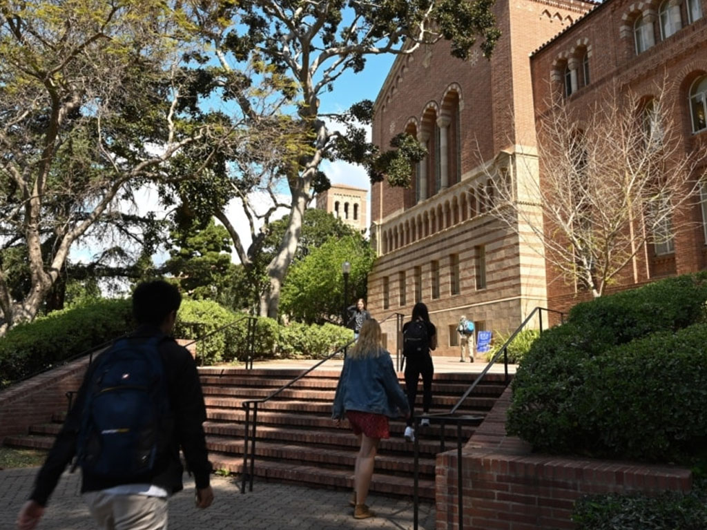 mahasiswa di ucla