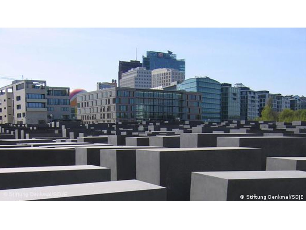 Tugu Peringatan Holocaust di Berlin