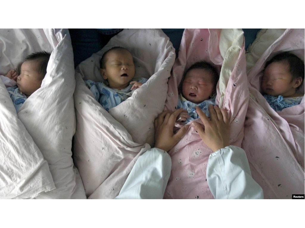 bayi baru lahir di china