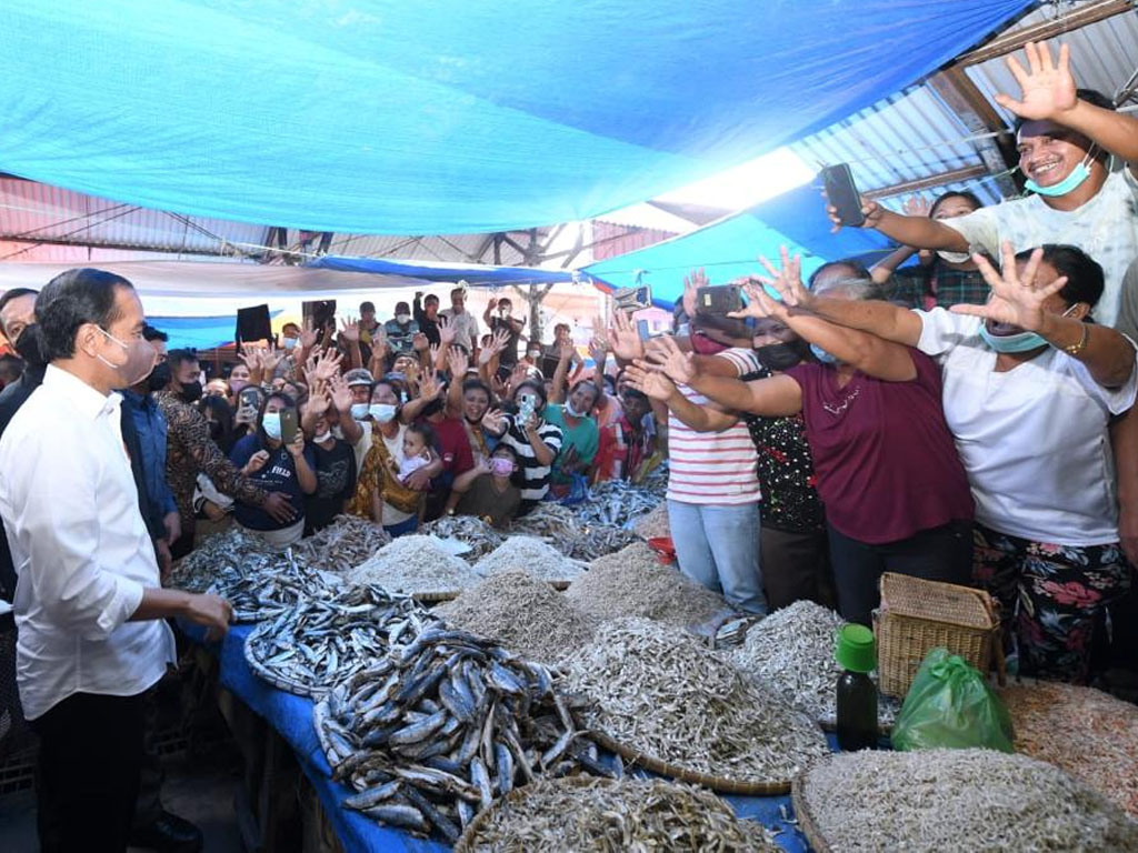 jokowi di porsea