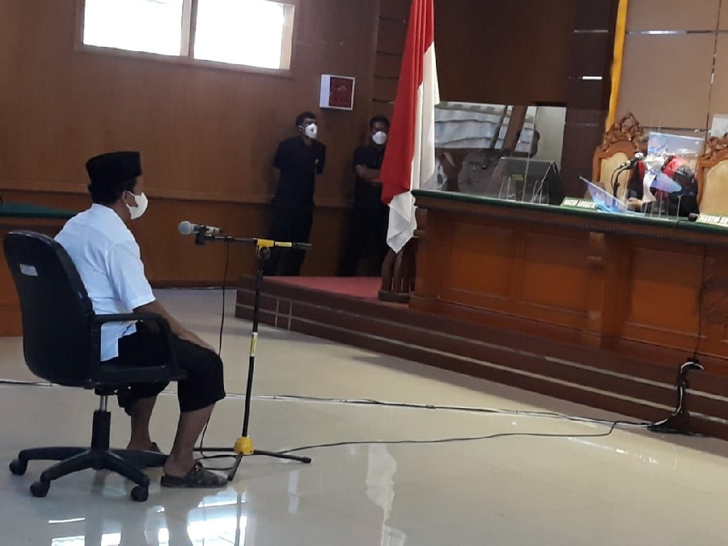 Sidang Herry Wirawan, terdakwa pemerkosa 13 santriwati