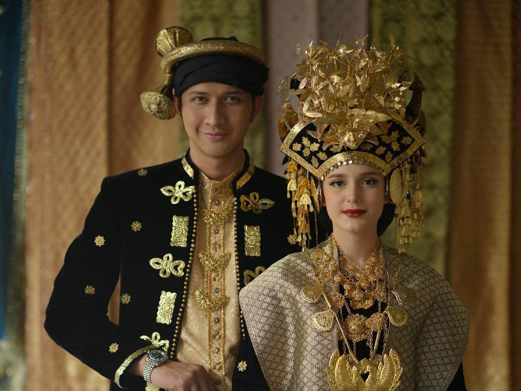 Aditya Zoni & Yasmine Ow