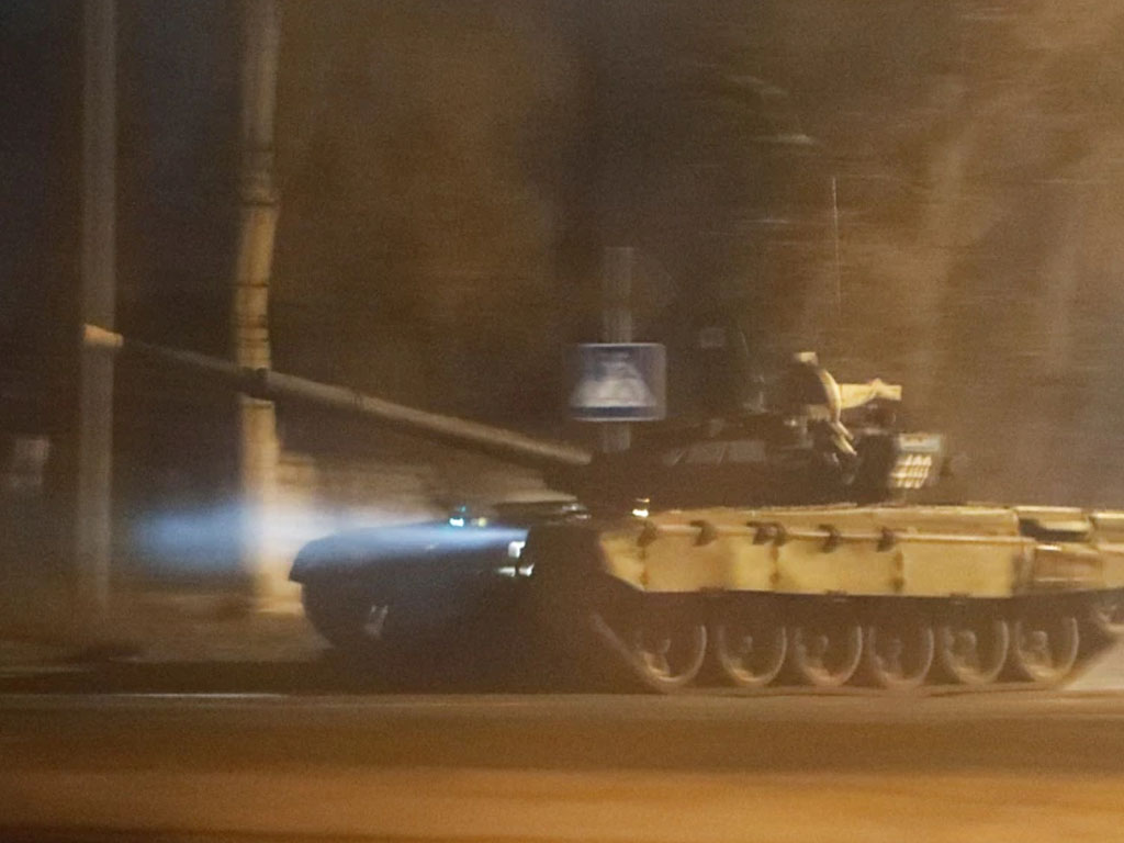 tank rusia di donetsk