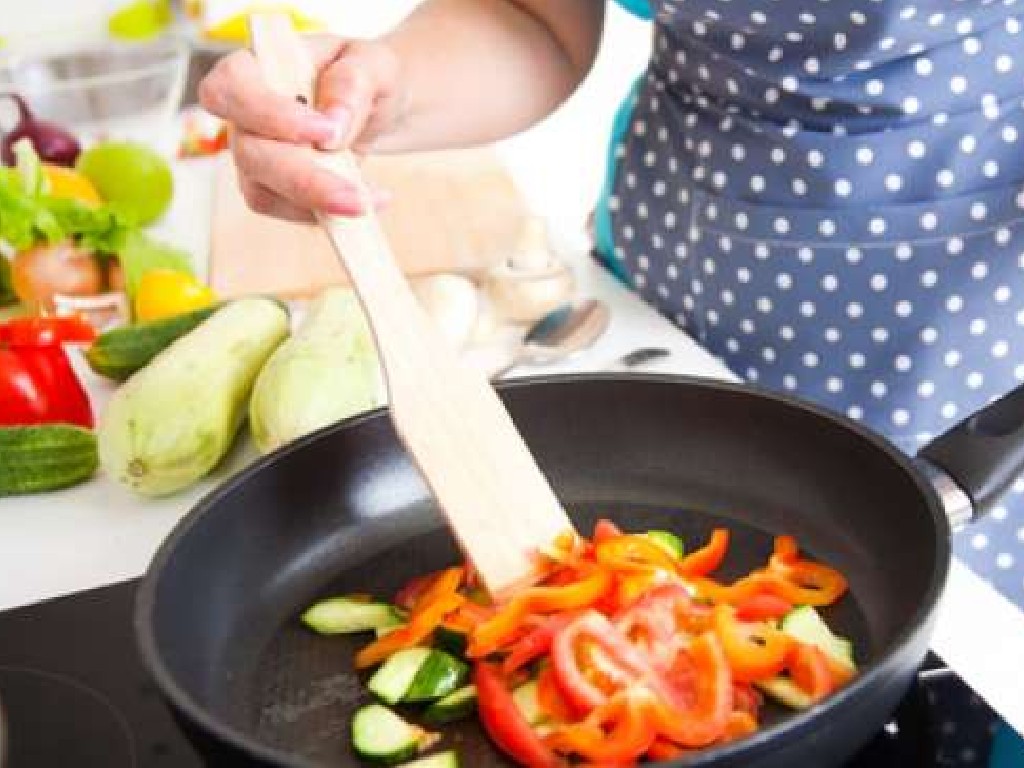 Memasak tanpa minyak goreng