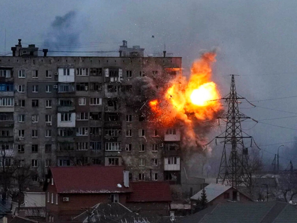 ledakan di Mariupol Ukraina