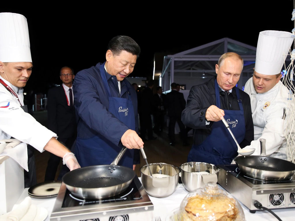 putin dan xi bikin pancake